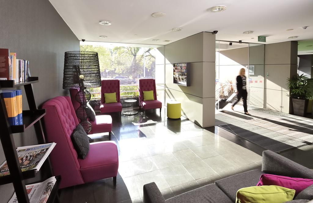 Mercure Melbourne Treasury Gardens Ngoại thất bức ảnh