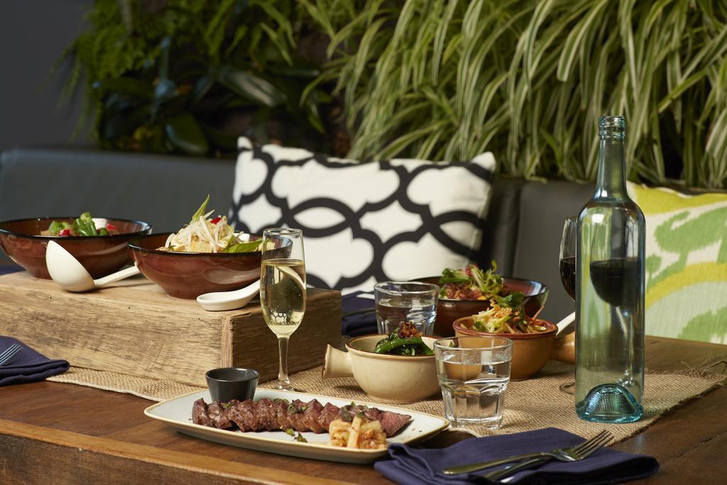 Mercure Melbourne Treasury Gardens Ngoại thất bức ảnh