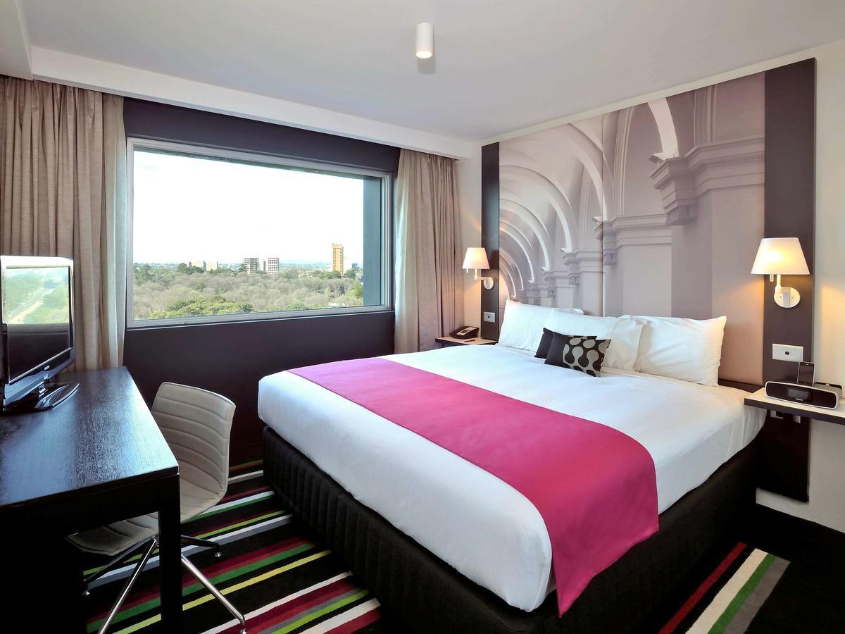 Mercure Melbourne Treasury Gardens Ngoại thất bức ảnh