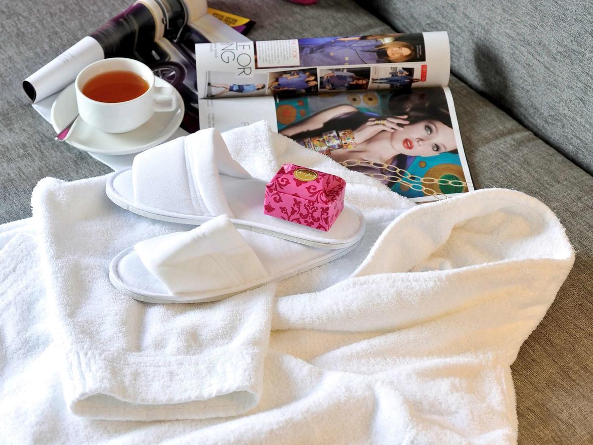 Mercure Melbourne Treasury Gardens Ngoại thất bức ảnh