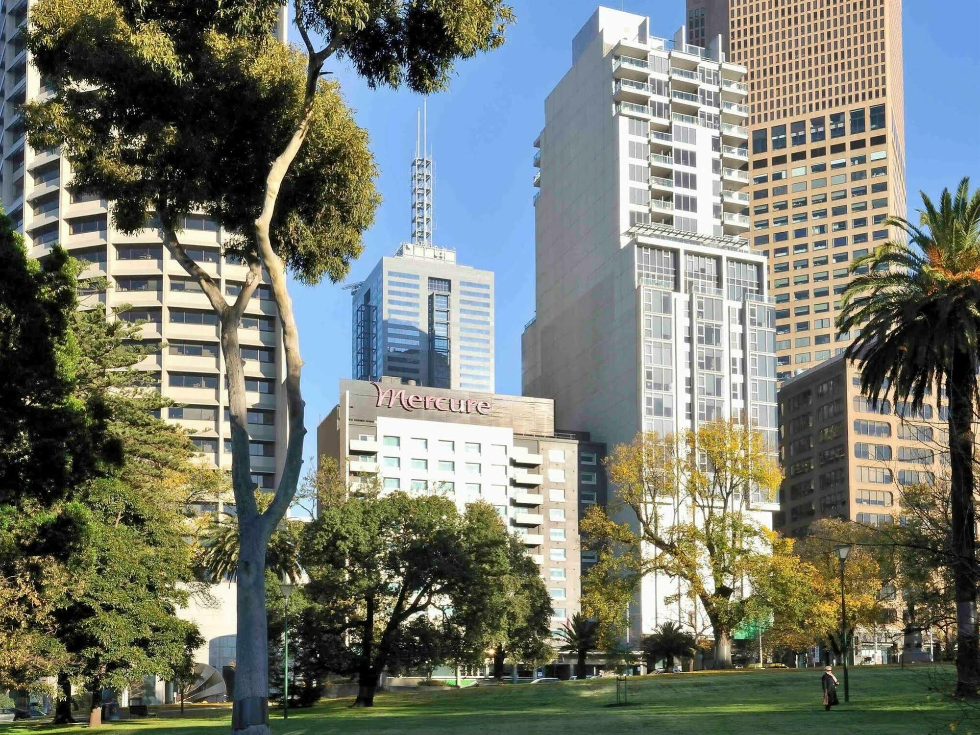 Mercure Melbourne Treasury Gardens Ngoại thất bức ảnh