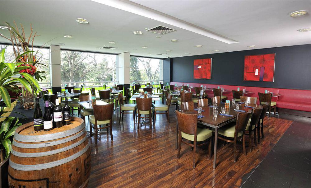 Mercure Melbourne Treasury Gardens Nhà hàng bức ảnh